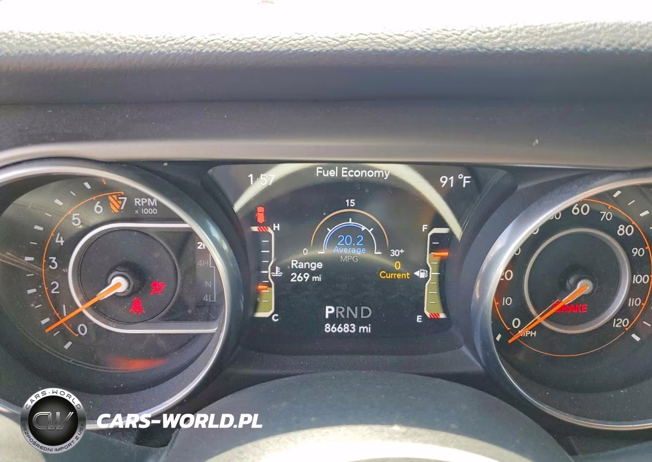 2018 Jeep Wrangler Unlimited Sport VIN:1C4HJXDG4JW188780 - 9