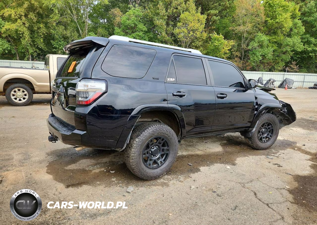 2018 Toyota 4Runner Sr5 VIN:JTEZU5JR4J5187202 - 3