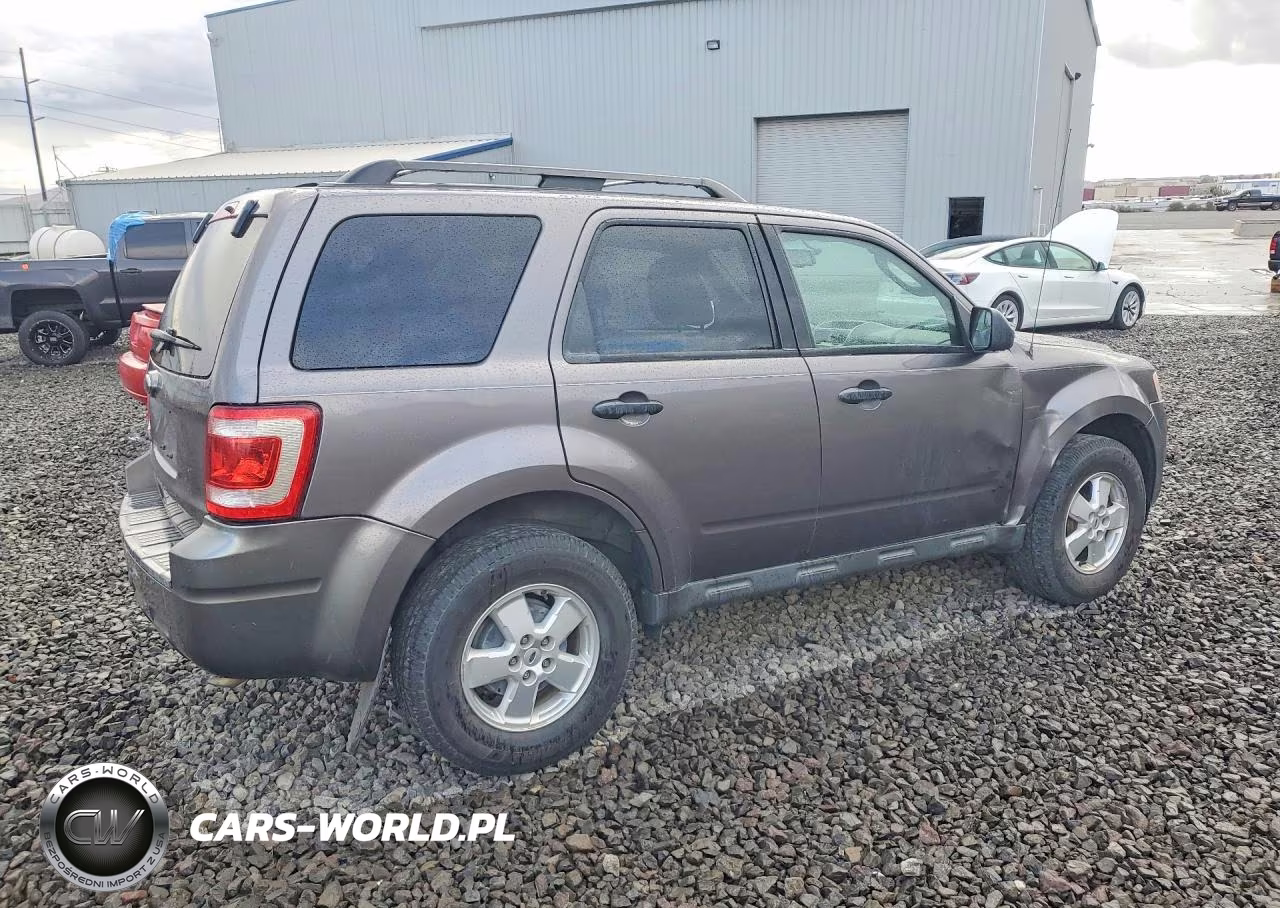 2010 Ford Escape Xlt VIN:1FMCU9D71AKC28474 - 3