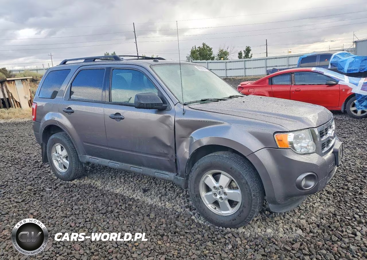 2010 Ford Escape Xlt VIN:1FMCU9D71AKC28474 - 4