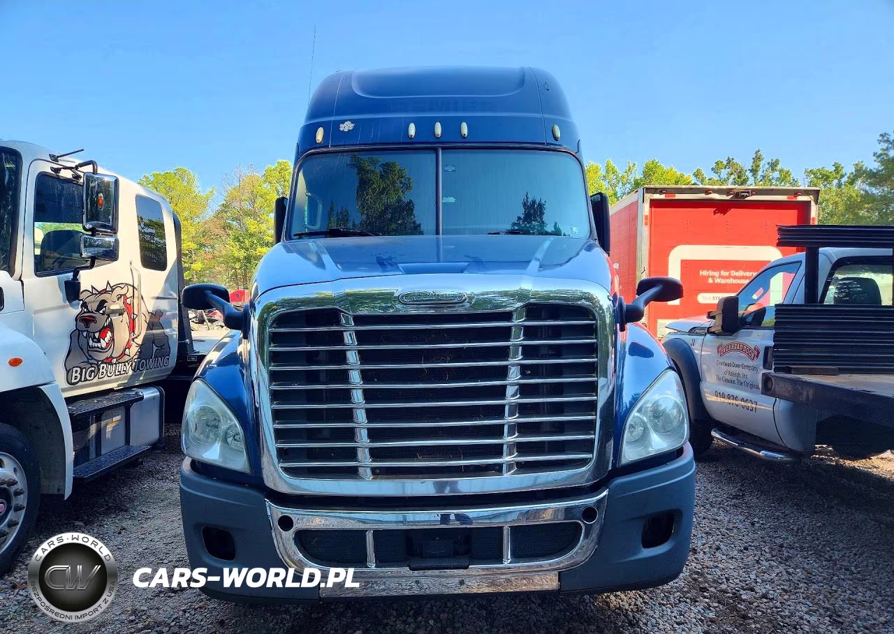 2013 Freightliner Cascadia Semi Truck VIN:1FUJGLDR5DLBY7729 - 5
