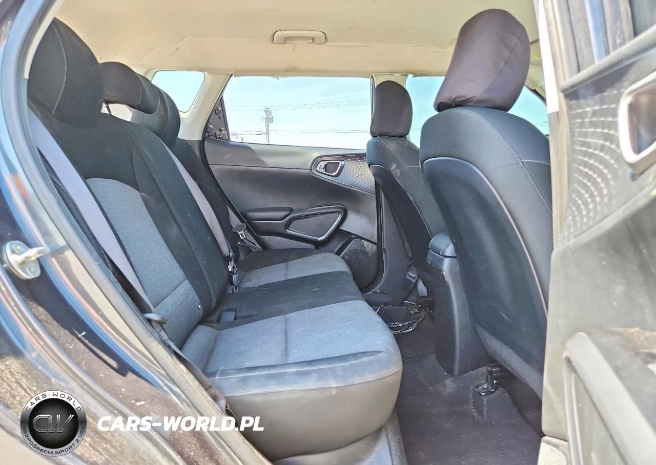2021 Kia Soul S VIN:KNDJ23AU8M7793563 - 10