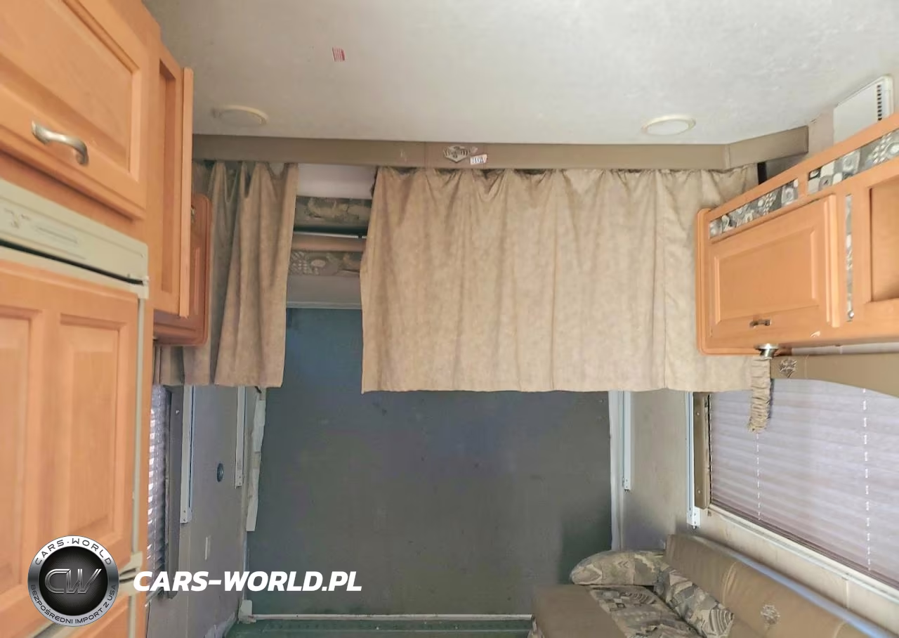 2009 Weekend Trailers VIN:5HRFF232X9C027401 - 6