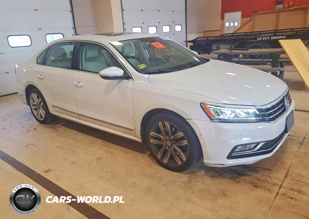 2017 Volkswagen Passat Sel Premium VIN:1VWCT7A33HC071500 - 4