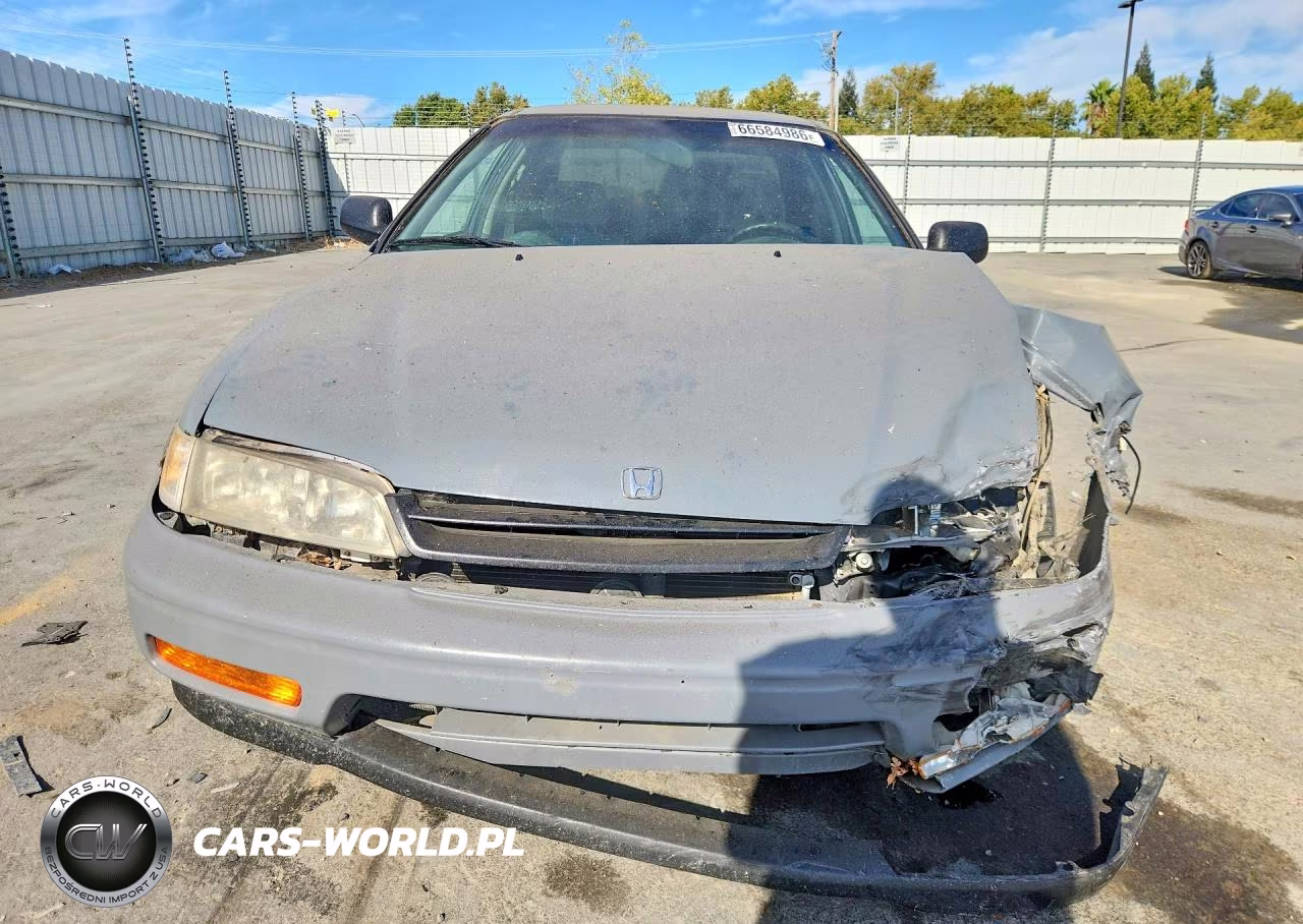 1995 Honda Accord Dx VIN:1HGCD5524SA133478 - 5