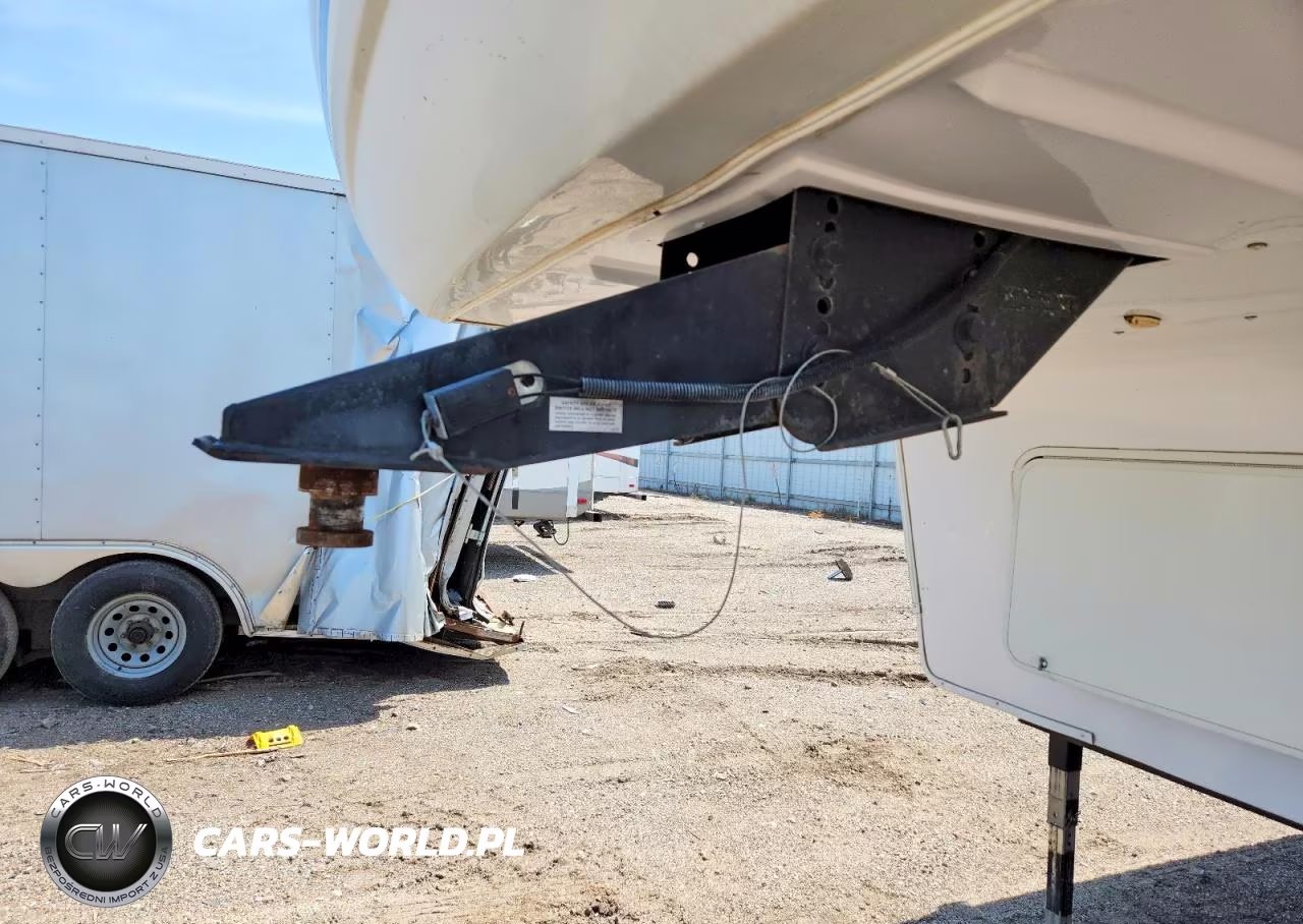 2005 Keystone Cougar Camper VIN:4YDF290225B061756 - 10