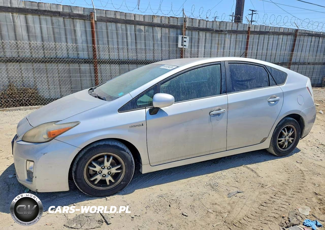 2011 Toyota Prius Two