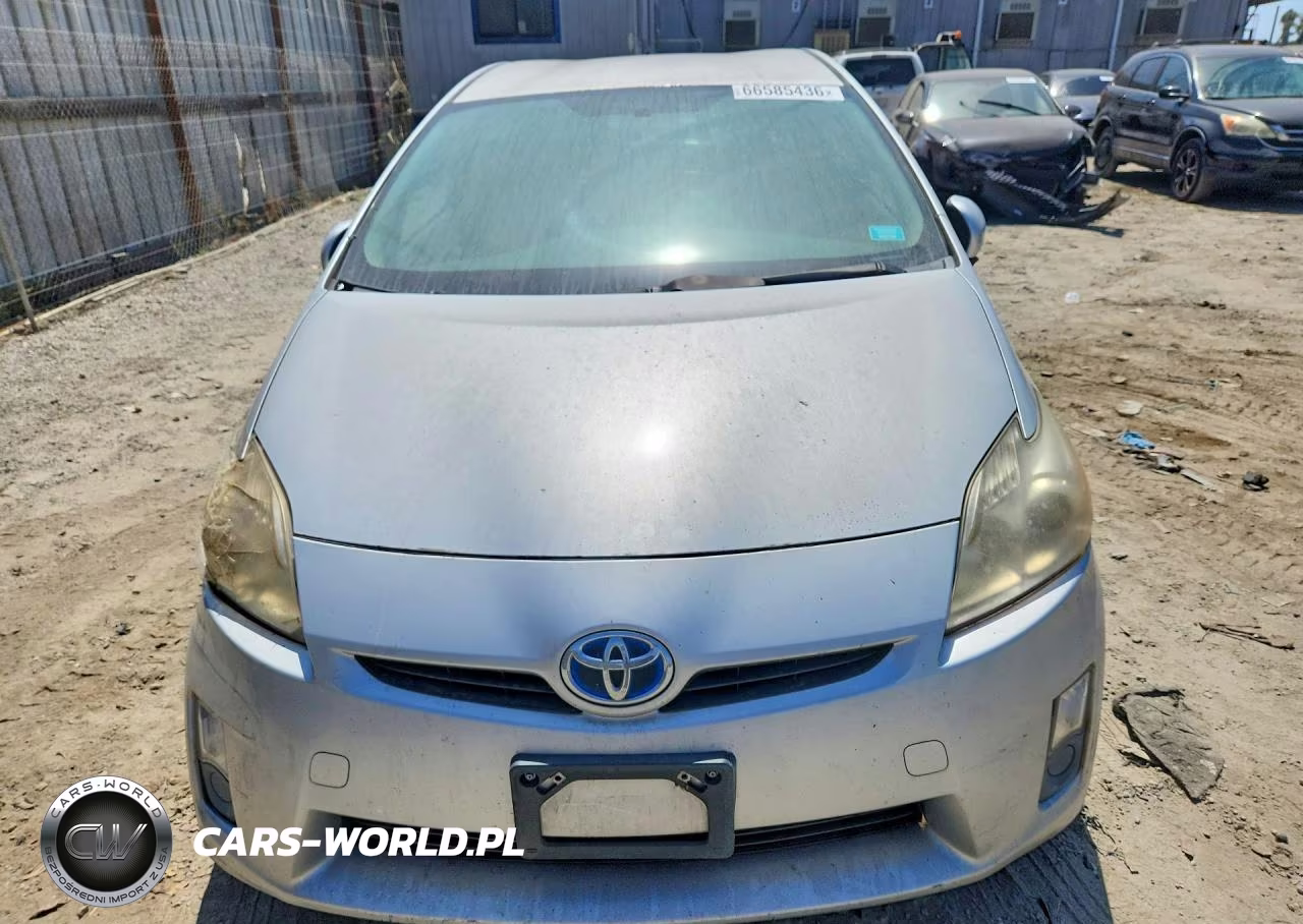 2011 Toyota Prius Two VIN:JTDKN3DU3B1361860 - 5