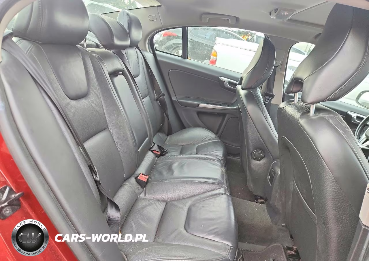 2013 Volvo S60 T5 VIN:YV1612FH7D2221289 - 10