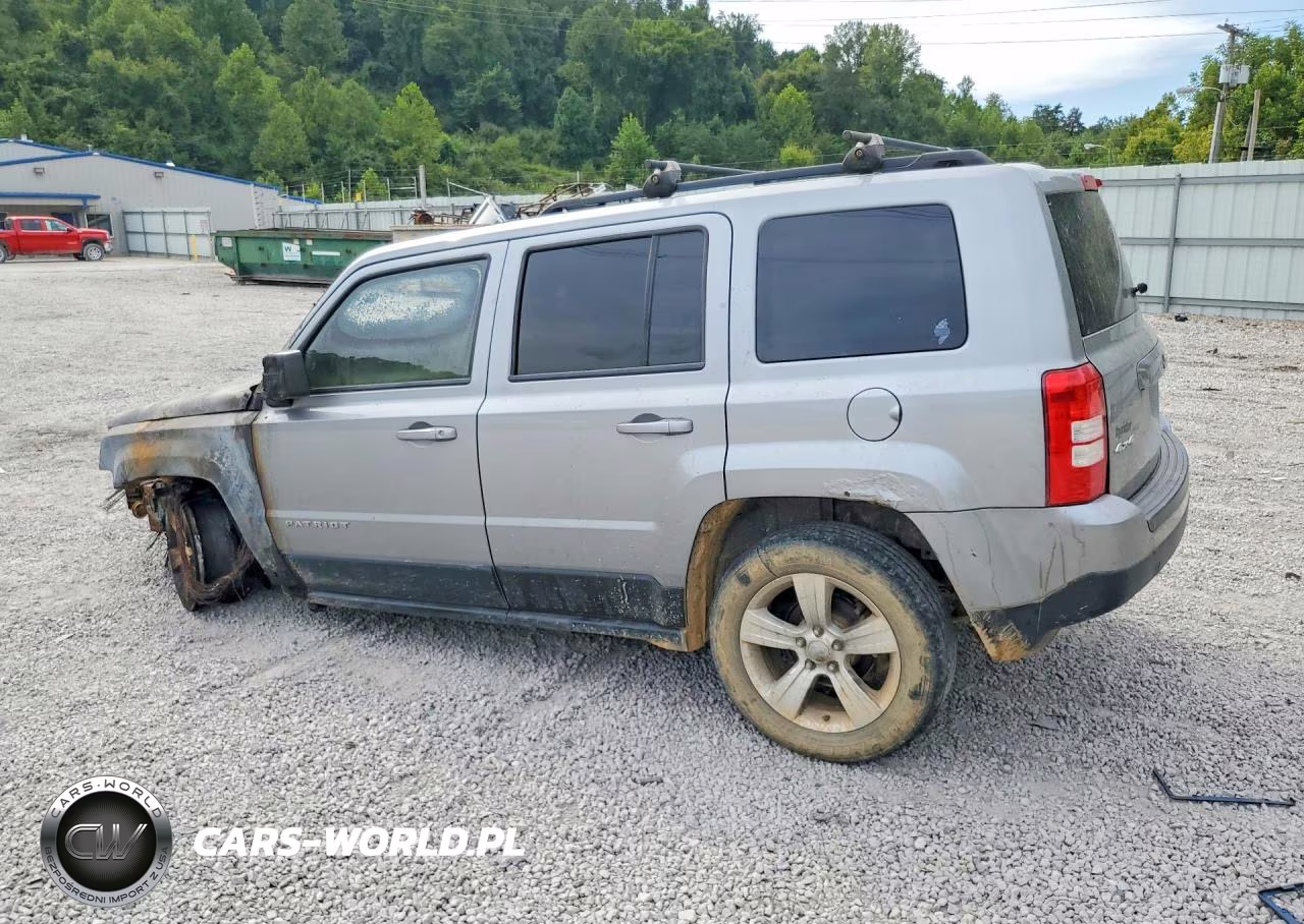 2014 Jeep Patriot Latitude VIN:1C4NJRFB2ED760141 - 2