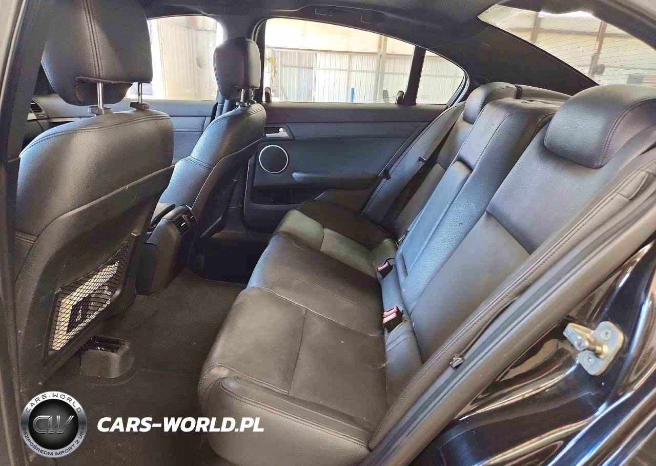 2009 Pontiac G8 VIN:6G2ER57779L233307 - 10