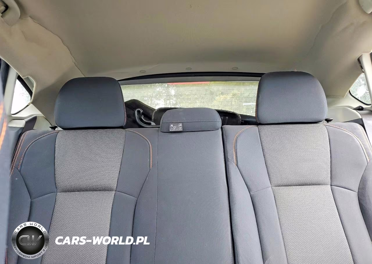 2018 Subaru Crosstrek Premium VIN:JF2GTADC9JH213842 - 10