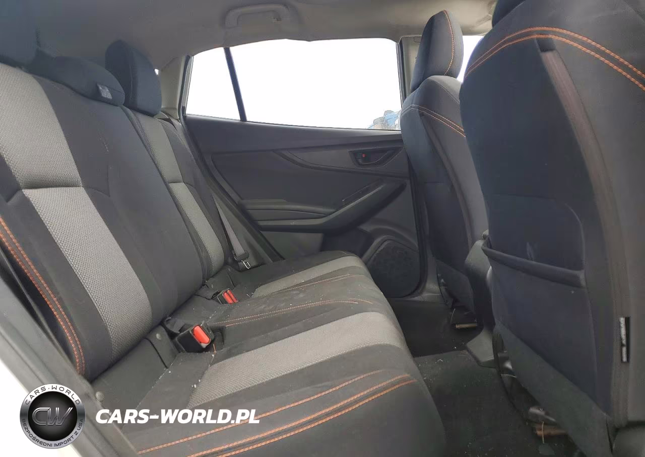 2018 Subaru Crosstrek Premium VIN:JF2GTADC9JH213842 - 11
