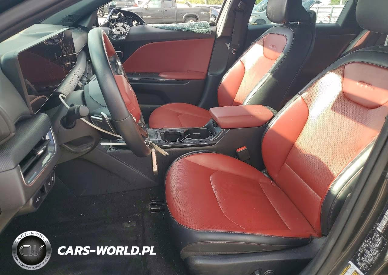 2025 Kia K4 Gt Line VIN:3KPFW4DE7SE046666 - 7