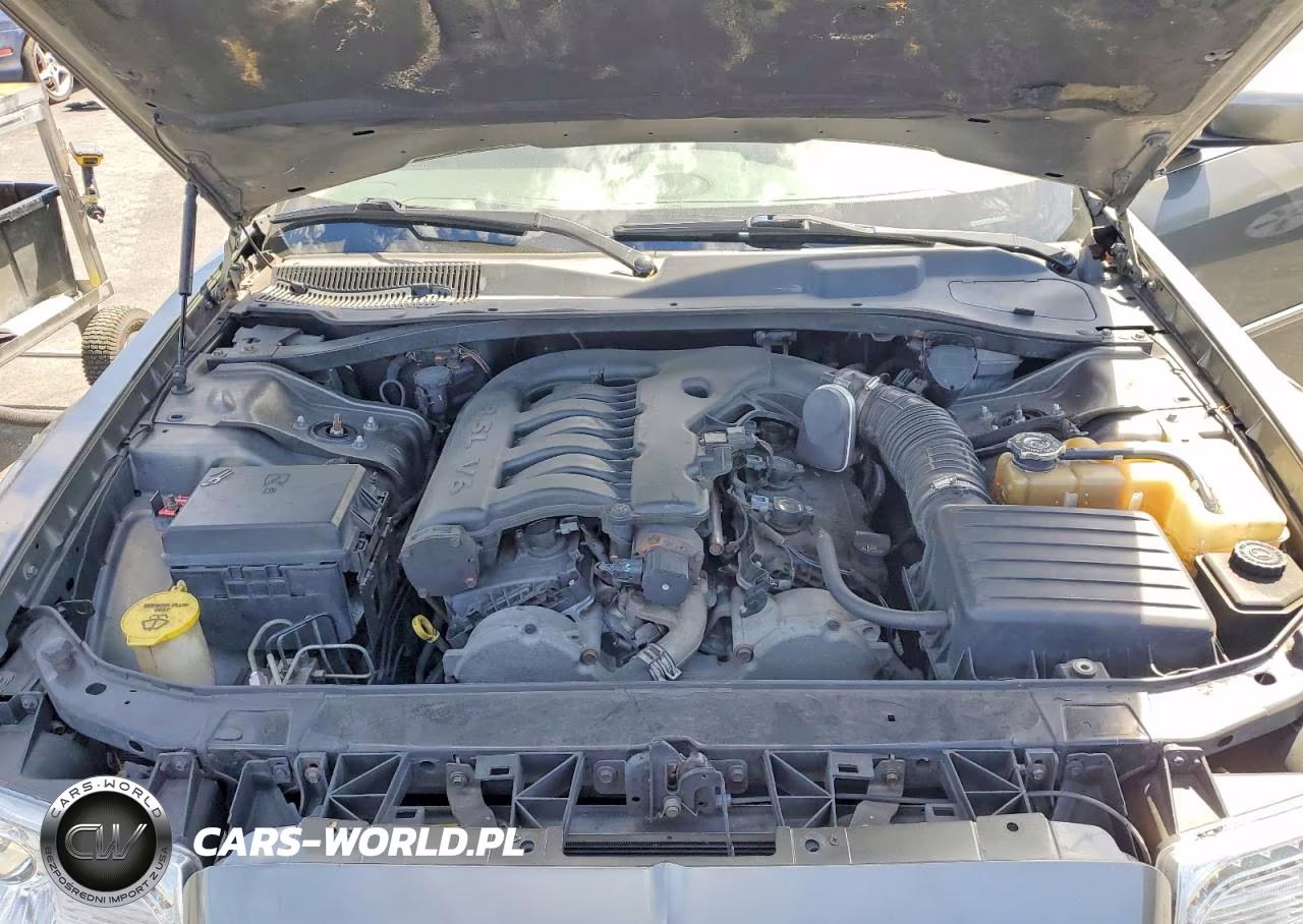 2008 Chrysler 300 Touring VIN:2C3LA53GX8H165422 - 11