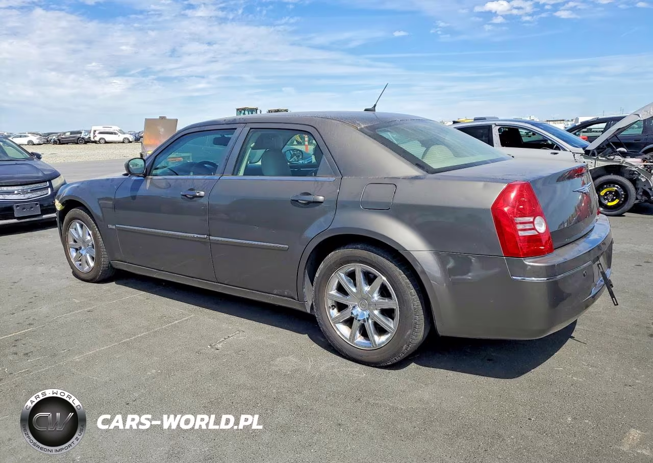 2008 Chrysler 300 Touring VIN:2C3LA53GX8H165422 - 2
