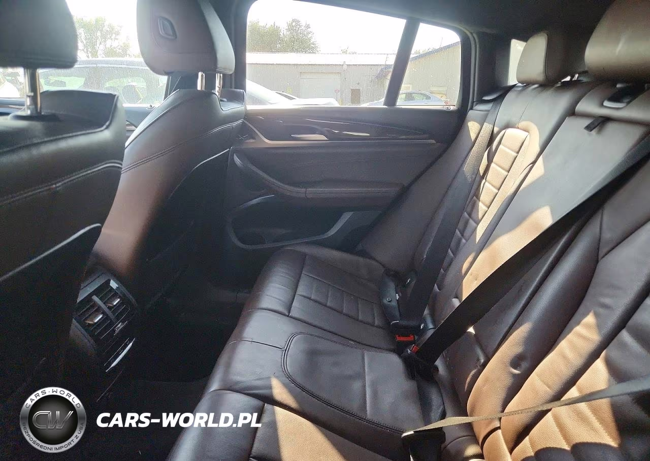 2019 BMW X4 xDrive30I VIN:5UXUJ3C54KLG52775 - 10