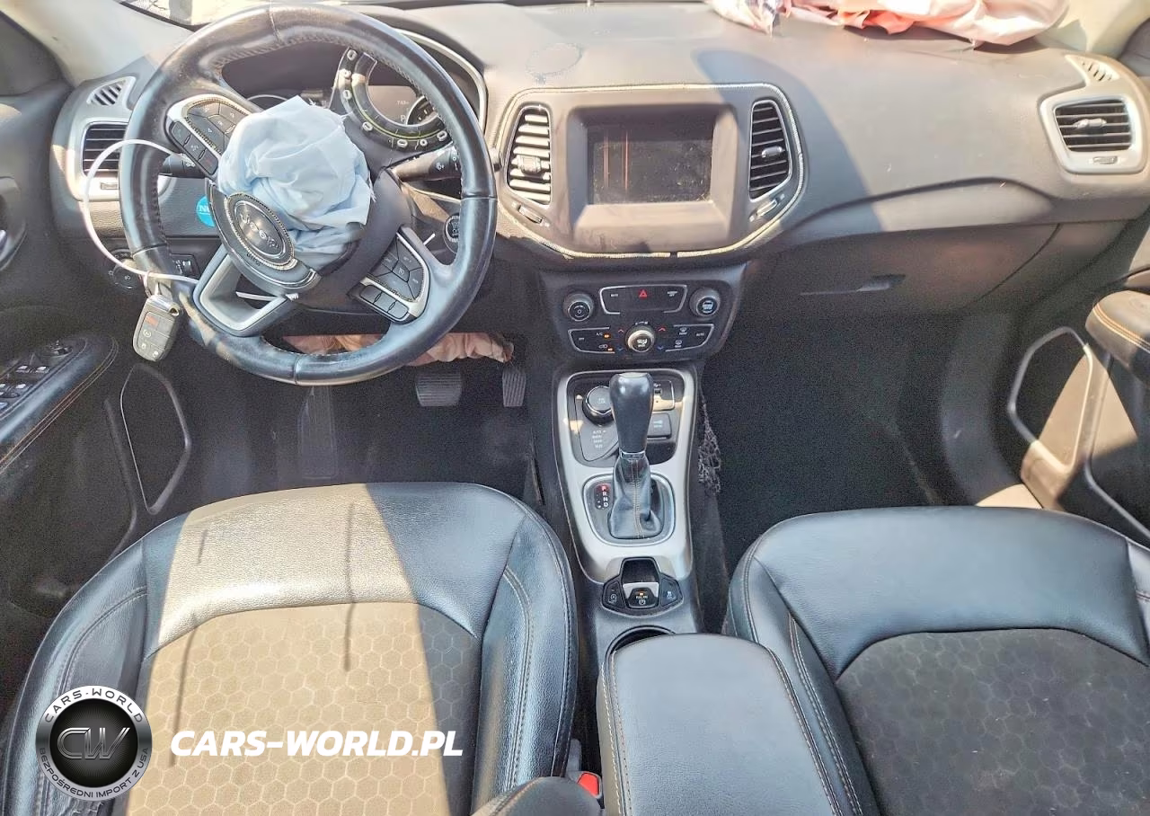 2019 Jeep Compass Latitude VIN:3C4NJDBBXKT656446 - 8