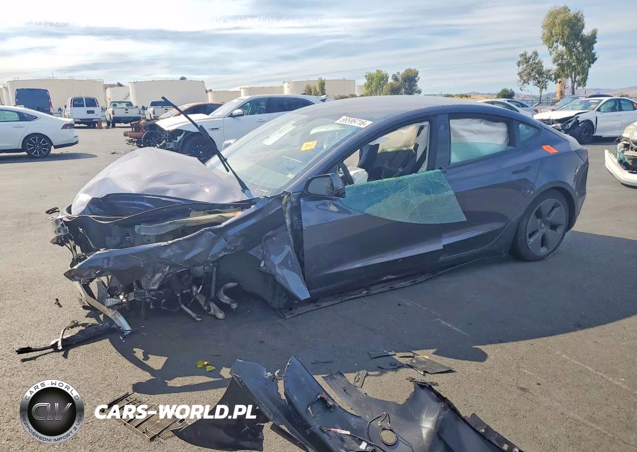 2022 Tesla Model 3 VIN:5YJ3E1EA3NF351709 - 1