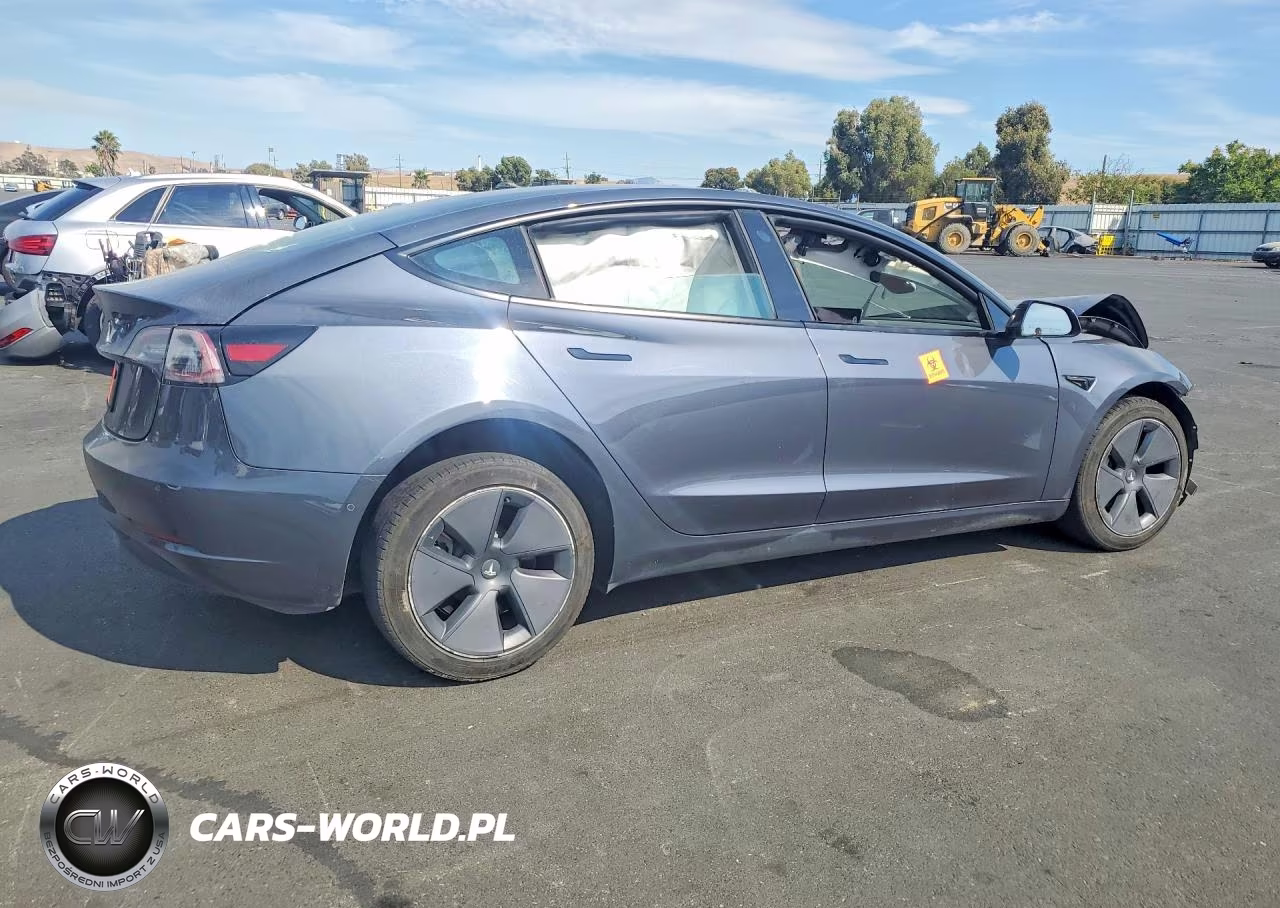 2022 Tesla Model 3 VIN:5YJ3E1EA3NF351709 - 3