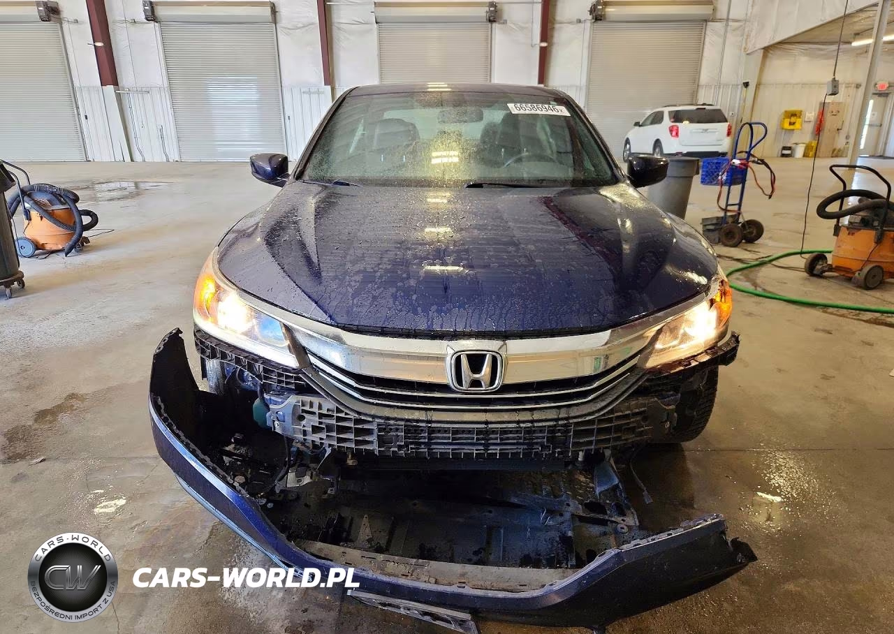 2017 Honda Accord Sport VIN:1HGCR2F51HA157917 - 5