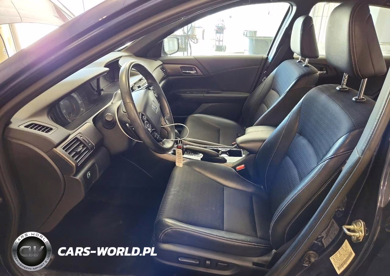 2017 Honda Accord Sport VIN:1HGCR2F51HA157917 - 7