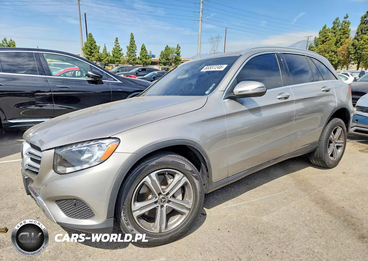 2019 Mercedes-Benz Glc 300 – zdjęcie 1 z 12