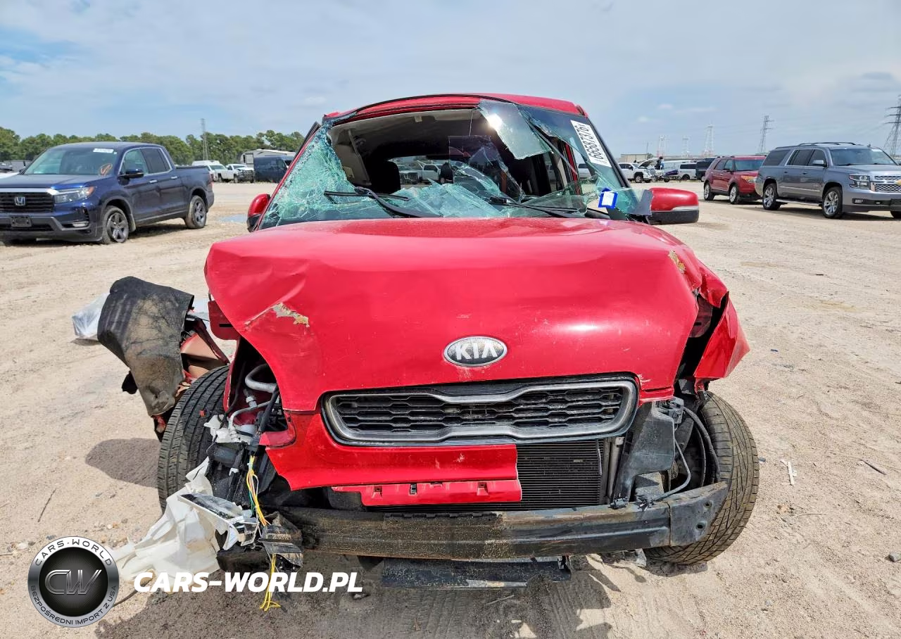 2013 Kia Soul + VIN:KNDJT2A62D7526895 - 5