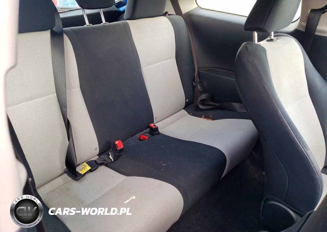 2012 Toyota Yaris 3-Door L VIN:JTDJTUD31CD532488 - 10