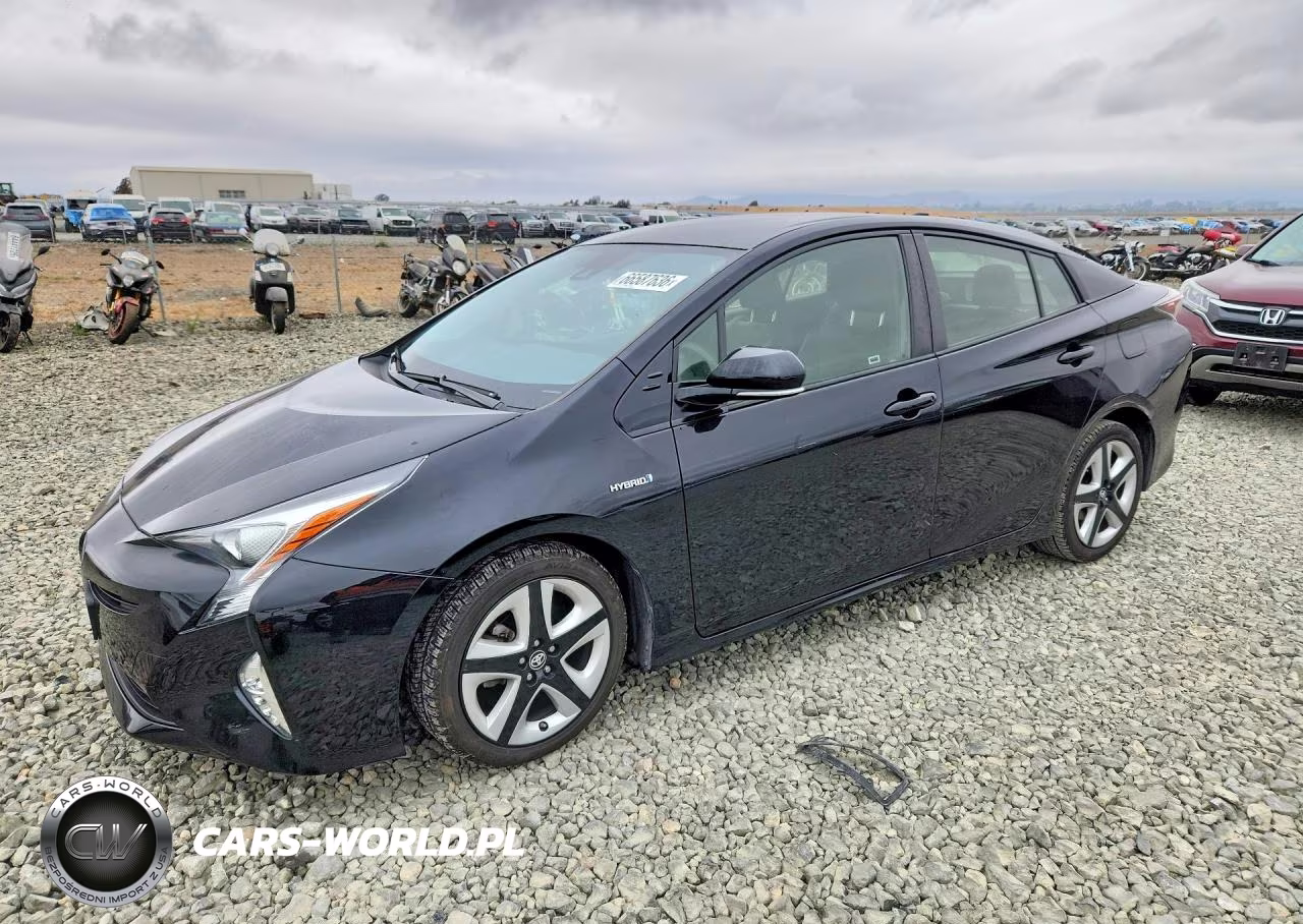 2016 Toyota Prius Three Touring