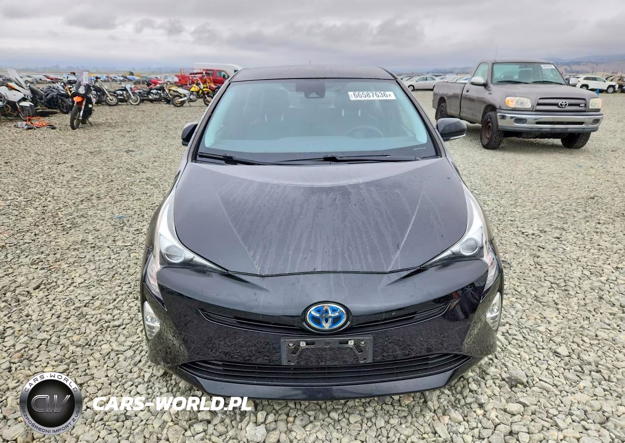 2016 Toyota Prius Three Touring VIN:JTDKARFU4G3022077 - 5