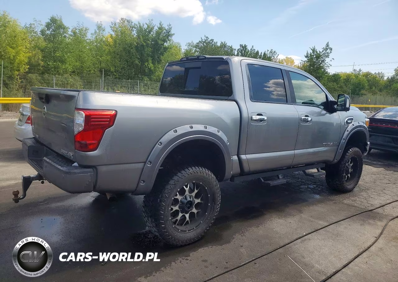2017 Nissan Titan Pro-4X VIN:1N6AA1E54HN544654 - 3