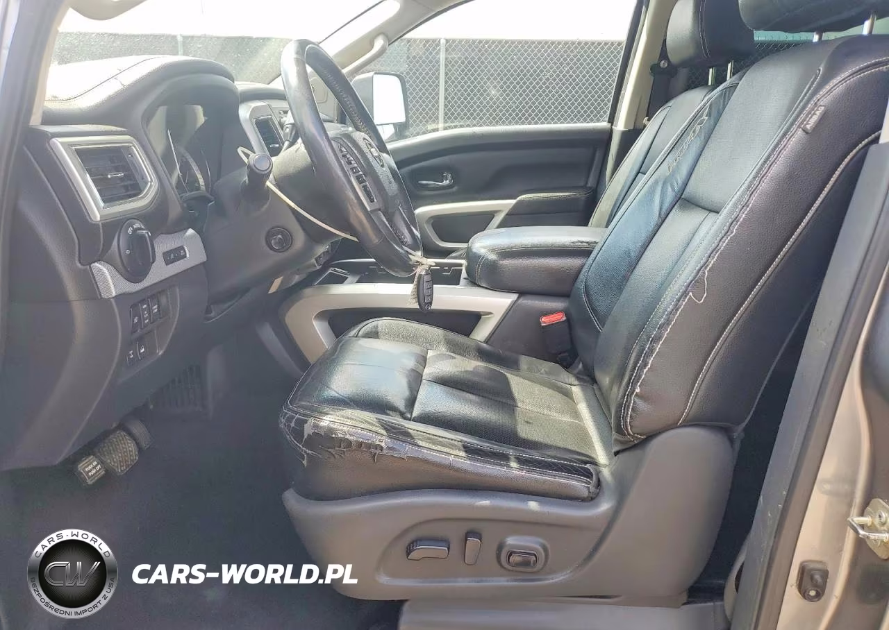 2017 Nissan Titan Pro-4X VIN:1N6AA1E54HN544654 - 7