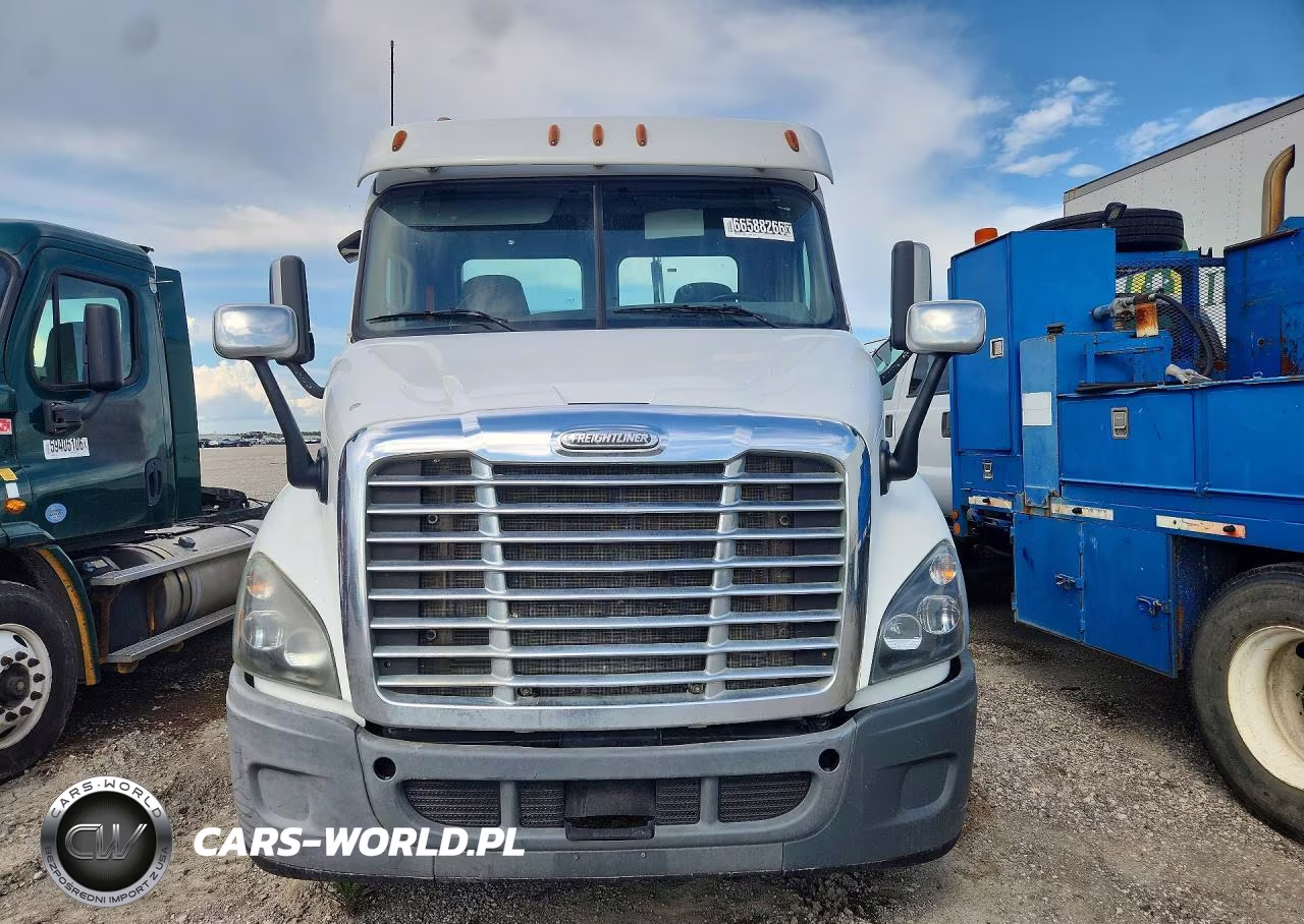 2016 Freightliner Cascadia 113 Semi Truck VIN:3AKJGBDV0GDGZ3618 - 5