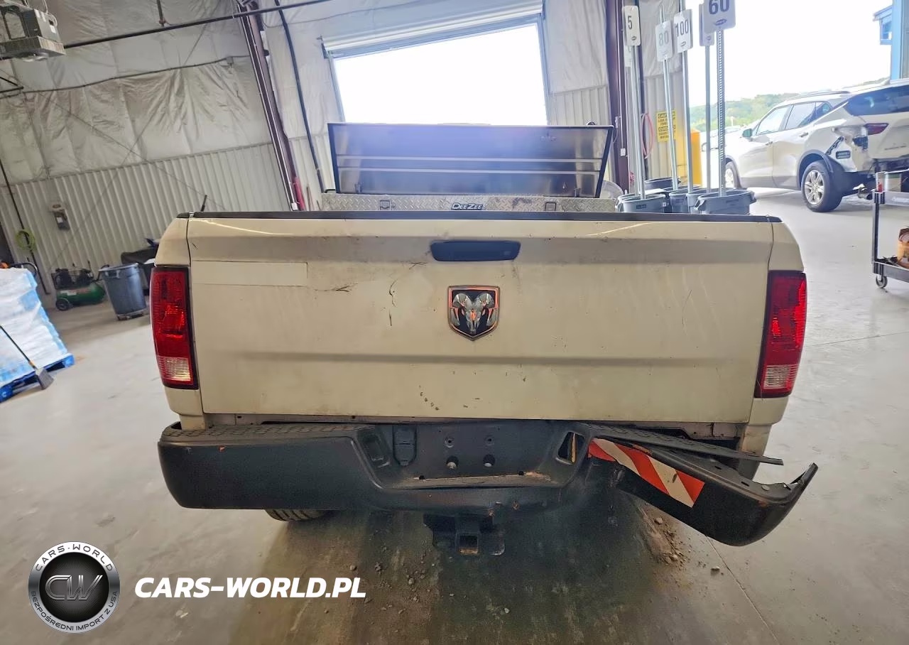 2023 Ram 1500 Classic Tradesman VIN:3C6JR6DG2PG655231 - 6