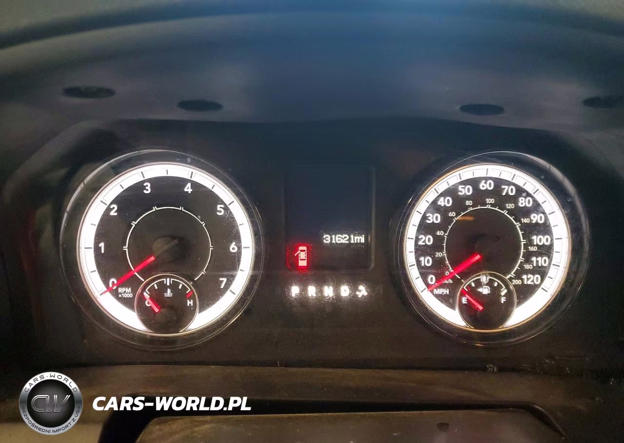 2023 Ram 1500 Classic Tradesman VIN:3C6JR6DG2PG655231 - 9