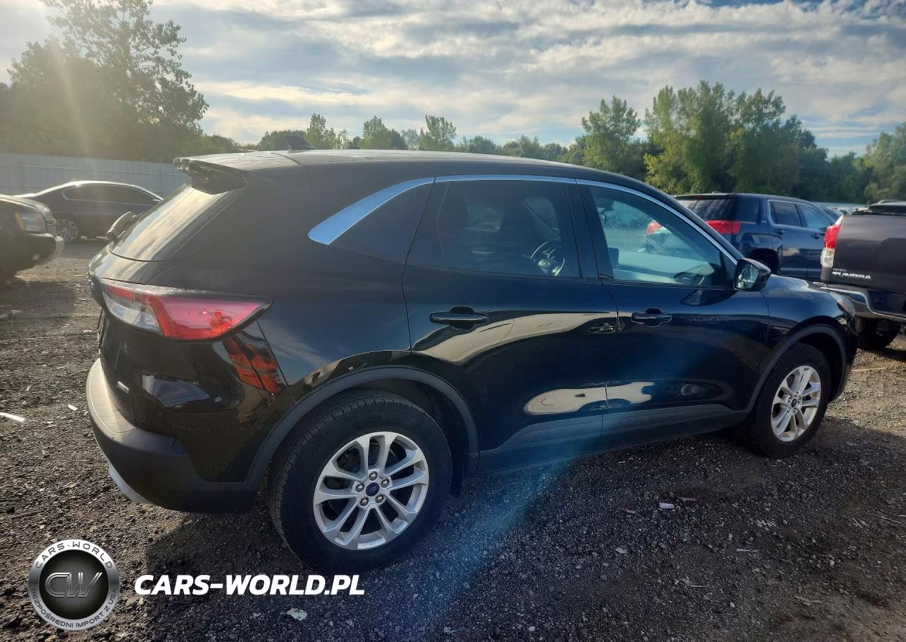 2020 Ford Escape Se VIN:1FMCU9G68LUA45597 - 3