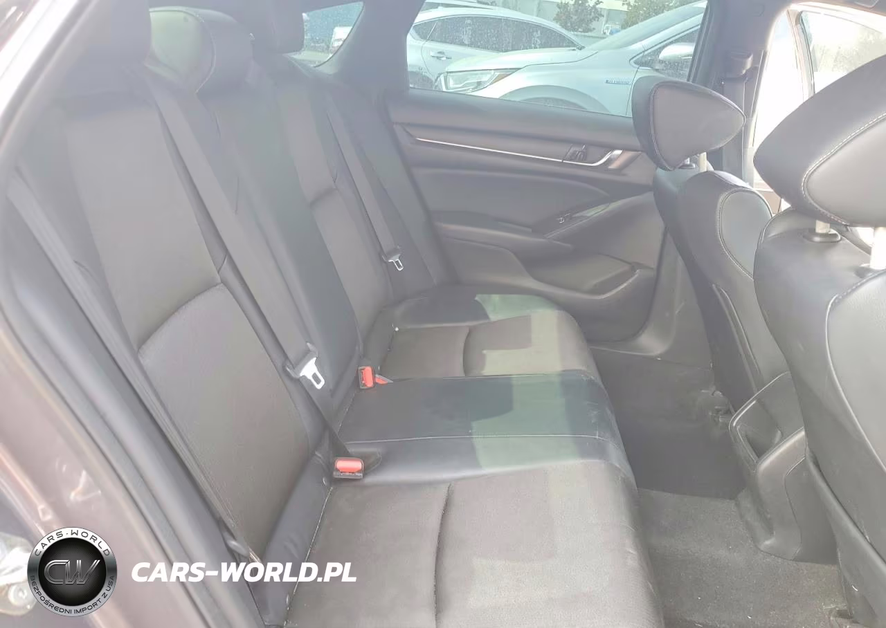 2018 Honda Accord Sport VIN:1HGCV1F30JA115684 - 10