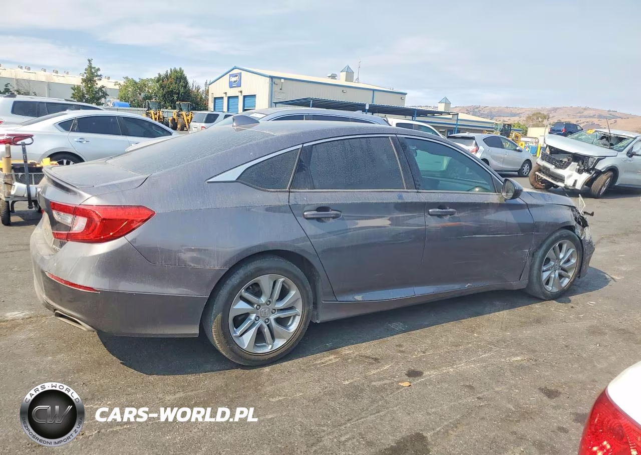 2018 Honda Accord Sport VIN:1HGCV1F30JA115684 - 3