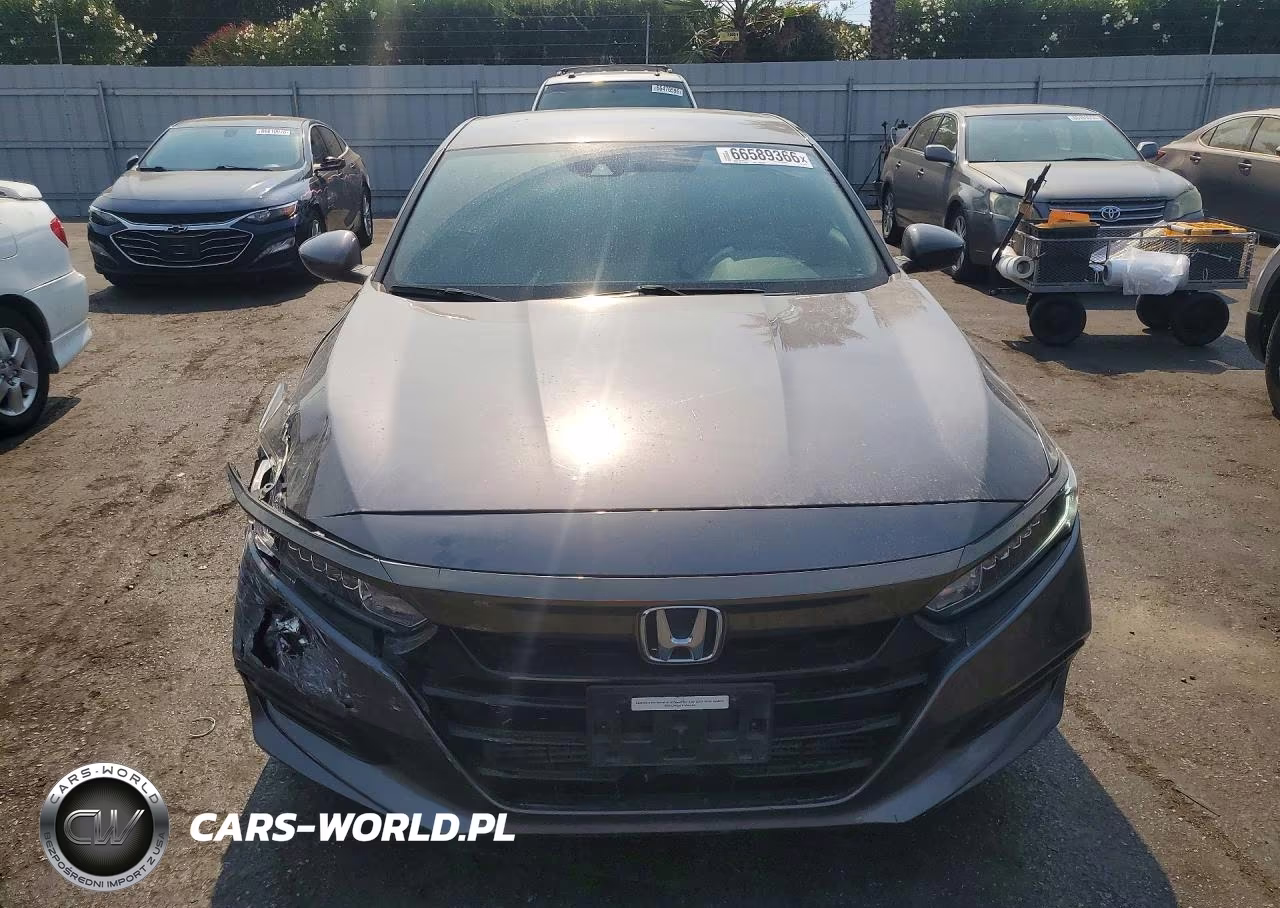 2018 Honda Accord Sport VIN:1HGCV1F30JA115684 - 5