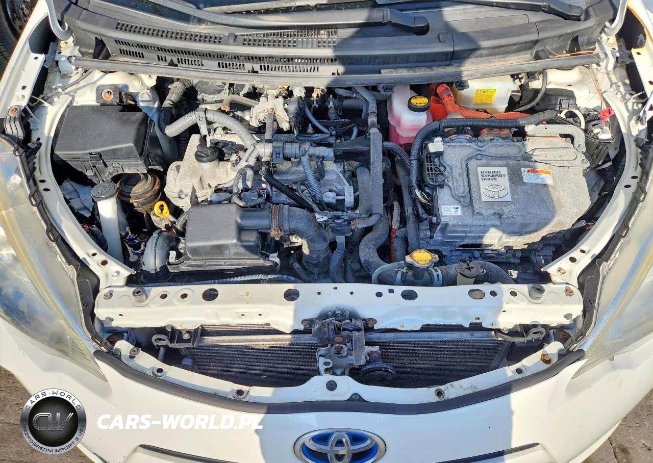 2014 Toyota Prius C One VIN:JTDKDTB39E1082530 - 11