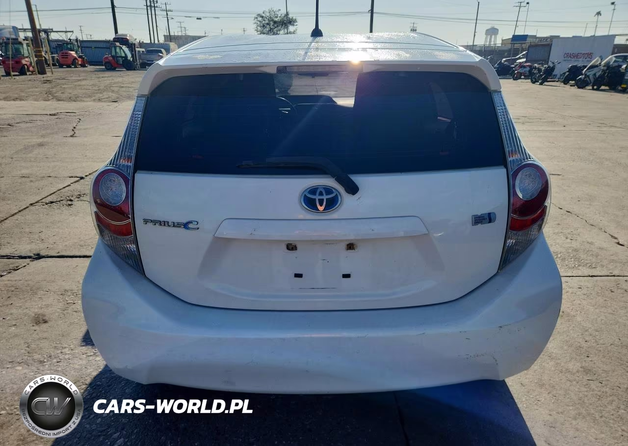 2014 Toyota Prius C One VIN:JTDKDTB39E1082530 - 6