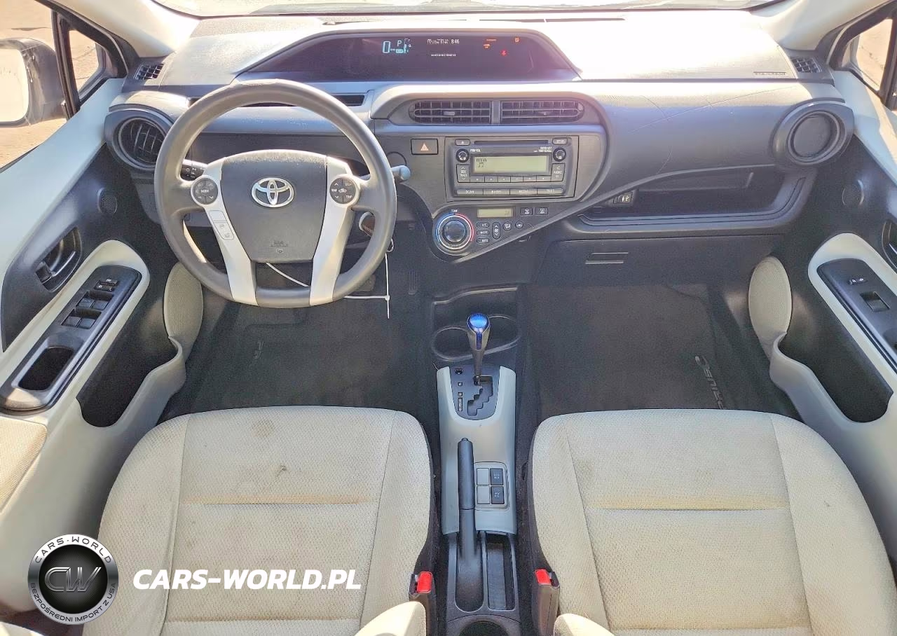 2014 Toyota Prius C One VIN:JTDKDTB39E1082530 - 8