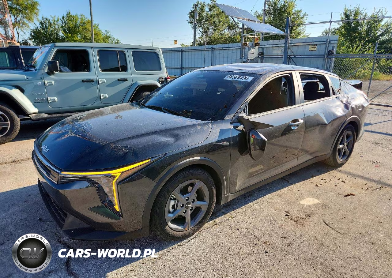 2026 Kia K4 Lxs VIN:3KPFT4DE7TE353894 - 1