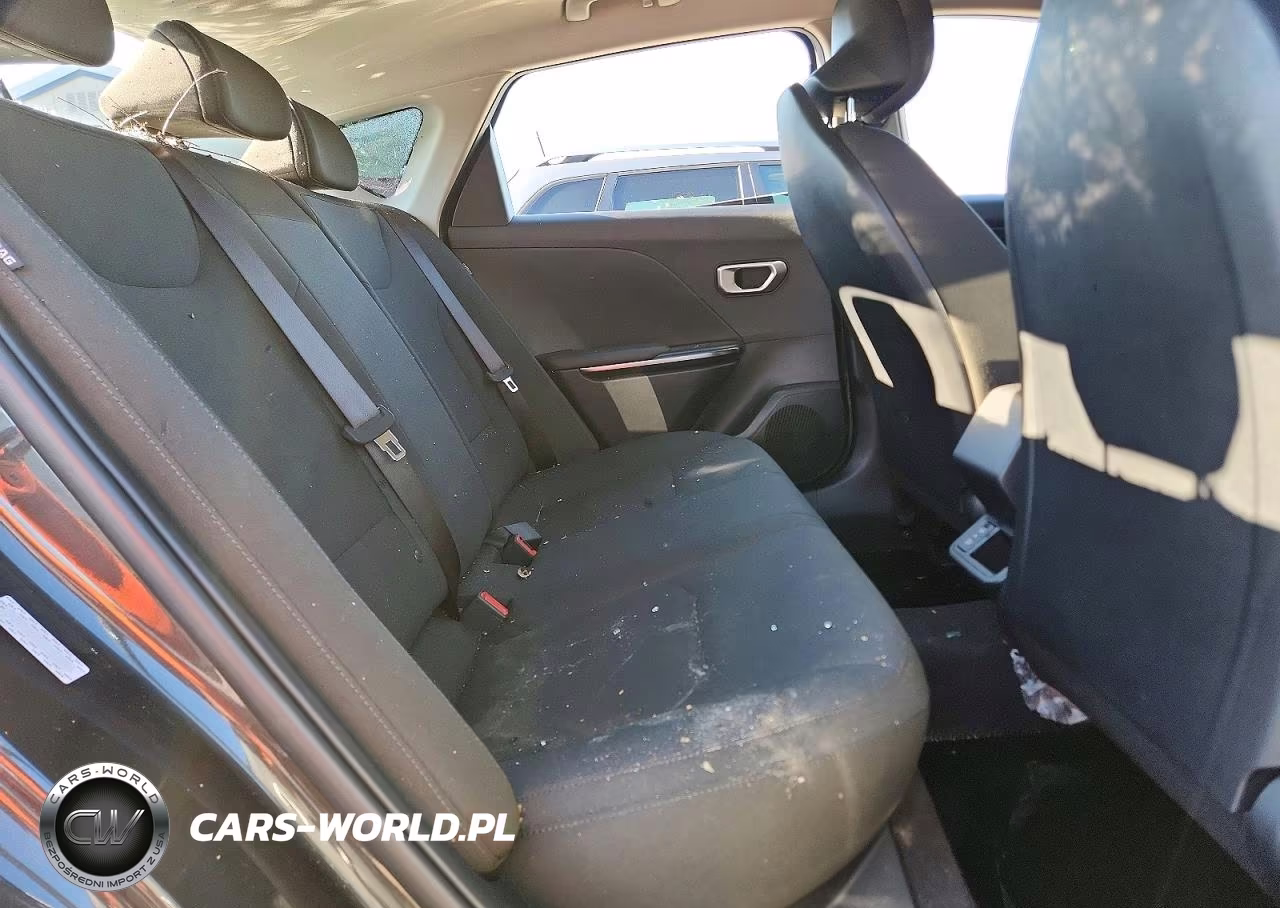 2026 Kia K4 Lxs VIN:3KPFT4DE7TE353894 - 10