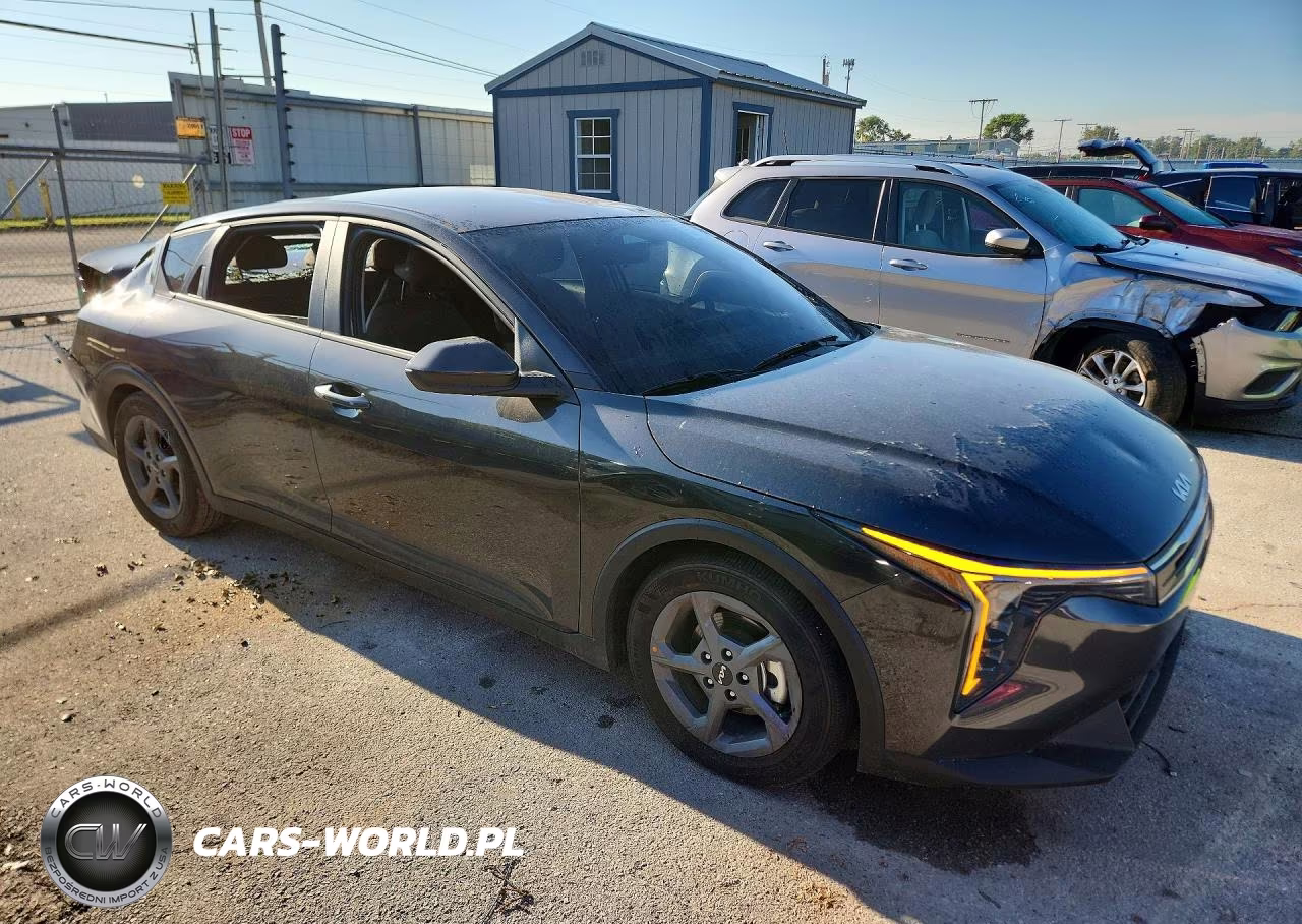 2026 Kia K4 Lxs VIN:3KPFT4DE7TE353894 - 4
