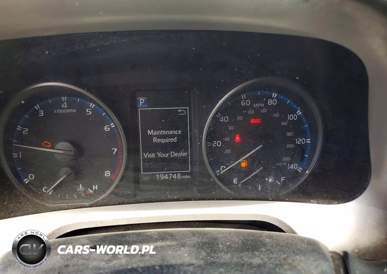 2018 Toyota Rav4 Le VIN:JTMZFREV3JD128256 - 9
