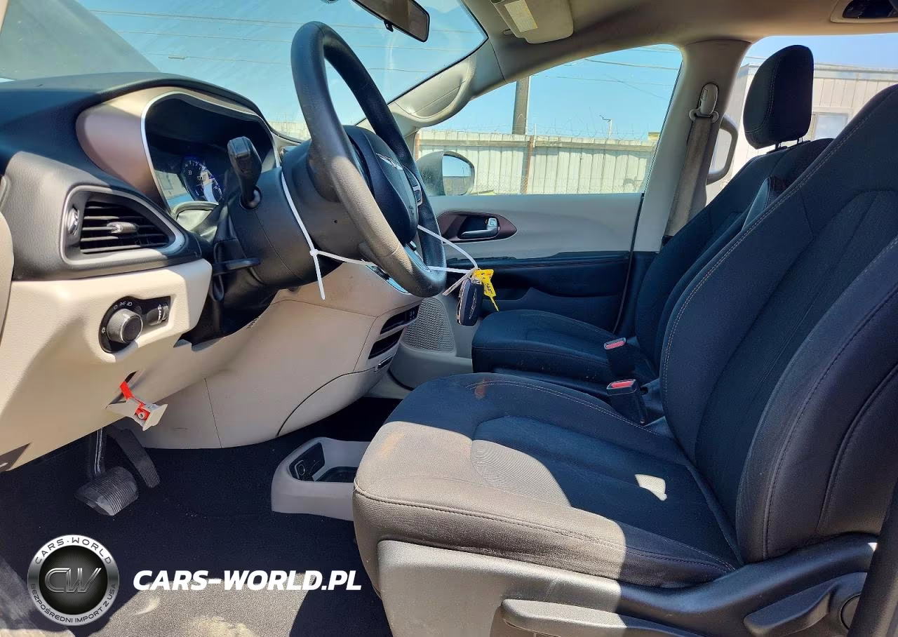 2018 Chrysler Pacifica L VIN:2C4RC1AG3JR355736 - 7