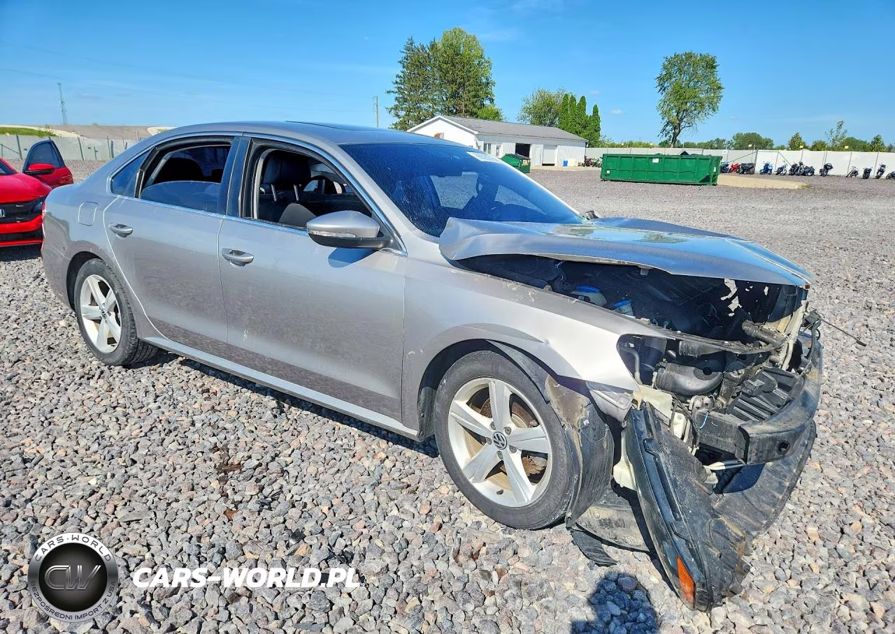 2012 Volkswagen Passat Se VIN:1VWBN7A36CC092713 - 4