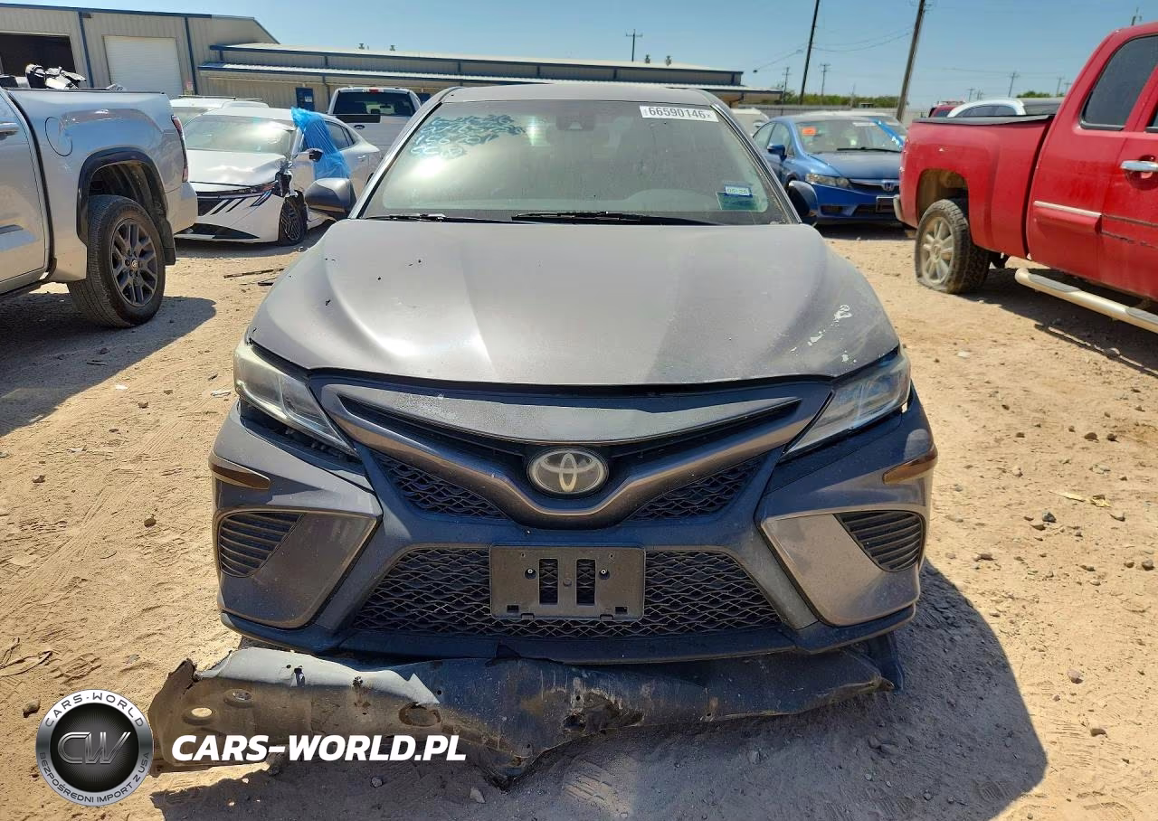 2018 Toyota Camry Se VIN:4T1B11HK8JU156701 - 5